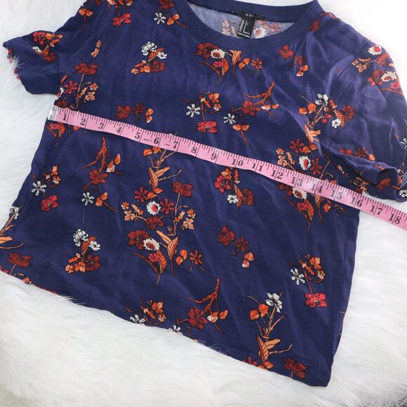 XXI Forever by Forever 21 Floral T-Shirt - Size Small - Picture 6 of 7
